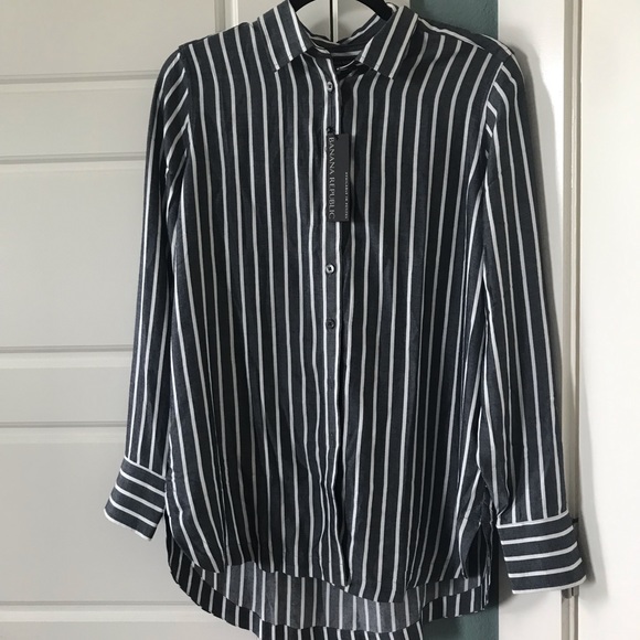 Banana Republic Blouse. Parker tunic fit - Picture 1 of 3